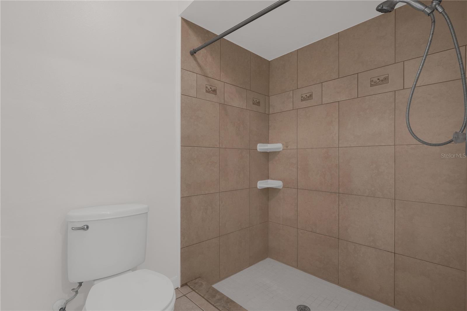 MILL RUN UNIT 1 - Residential
