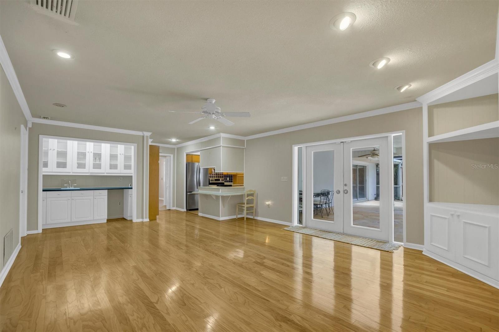 LAKEWOOD COMMUNITY ASSOCIATION - Residential
