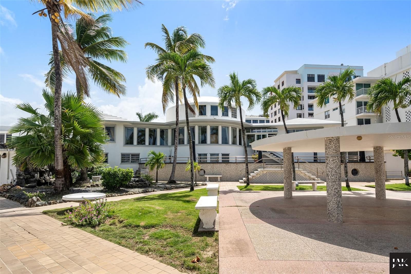 AMAPOLA ST - Residential