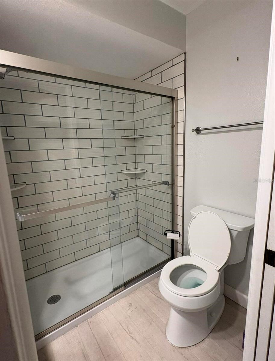 WOODS AT ANDERSON PARK - Residential