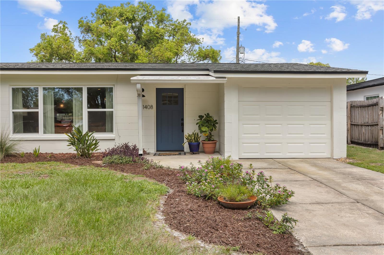 CORRINE TERRACE - Residential