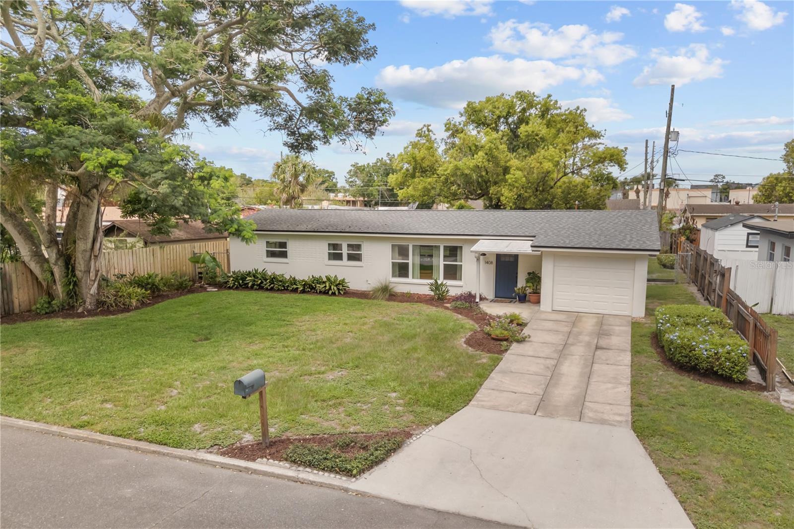 CORRINE TERRACE - Residential