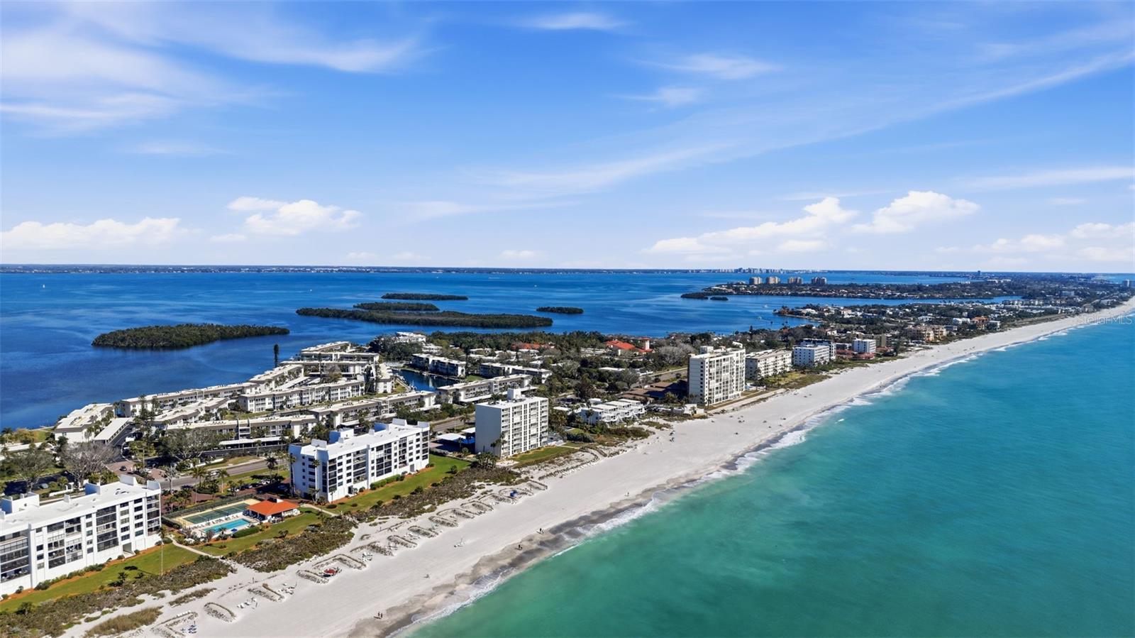LONGBOAT HARBOUR - Residential