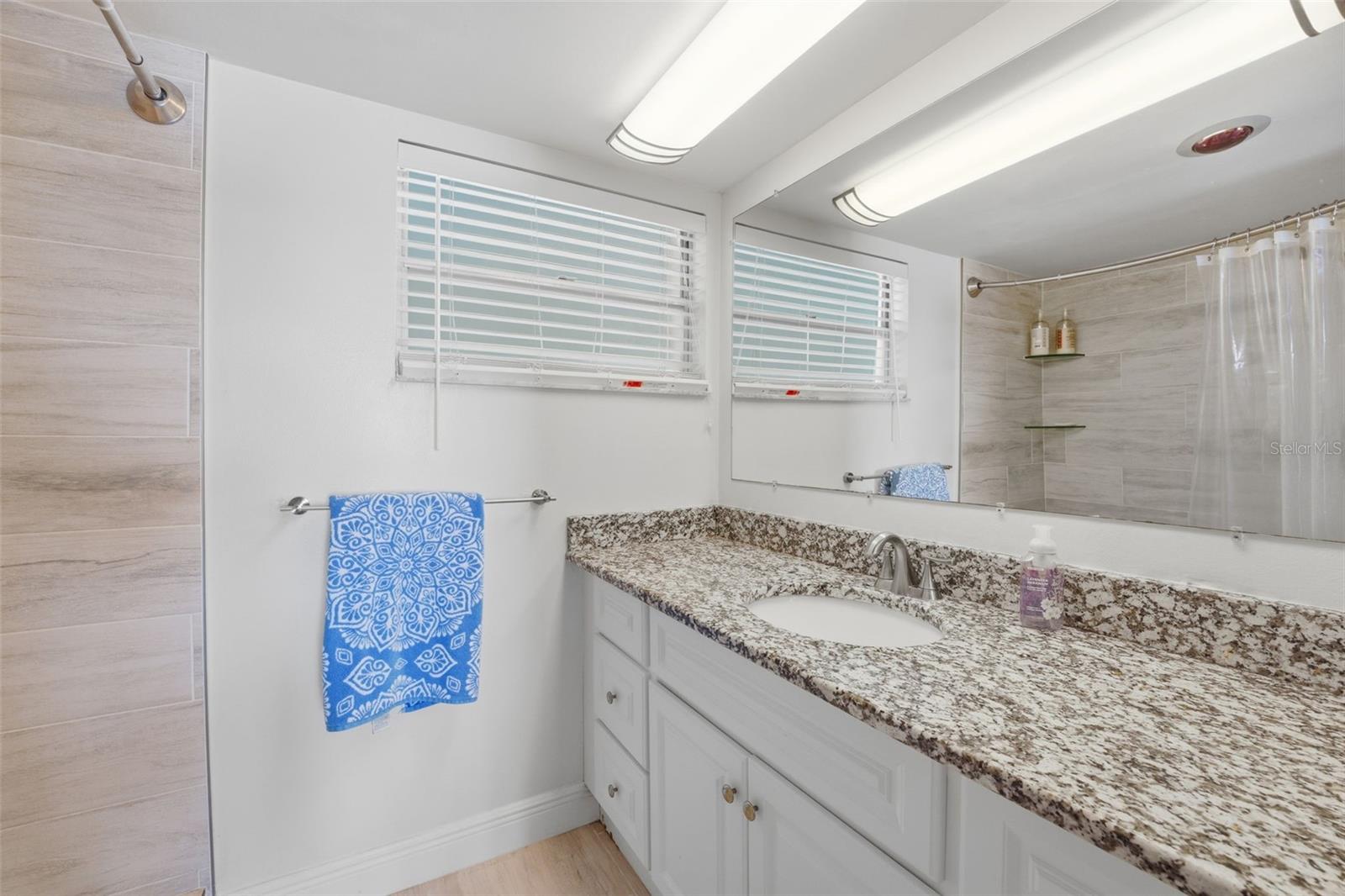 LONGBOAT HARBOUR - Residential