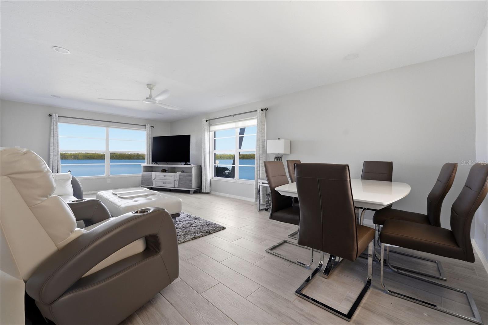 LONGBOAT HARBOUR - Residential