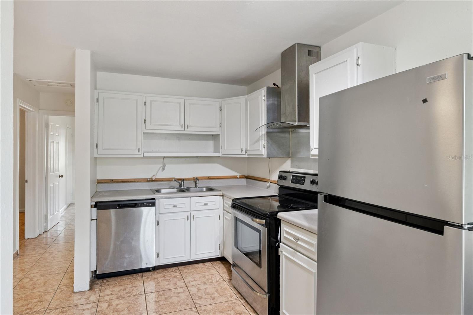 SUN RAY HOMES 03 - Residential