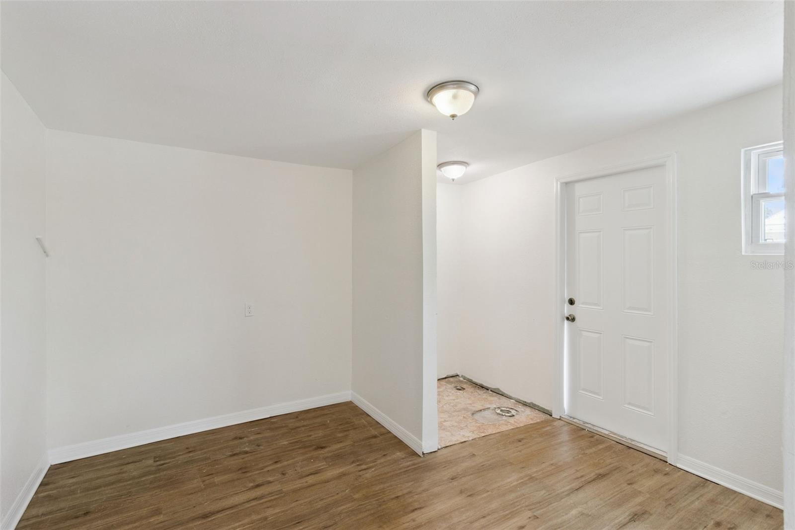 SUN RAY HOMES 03 - Residential