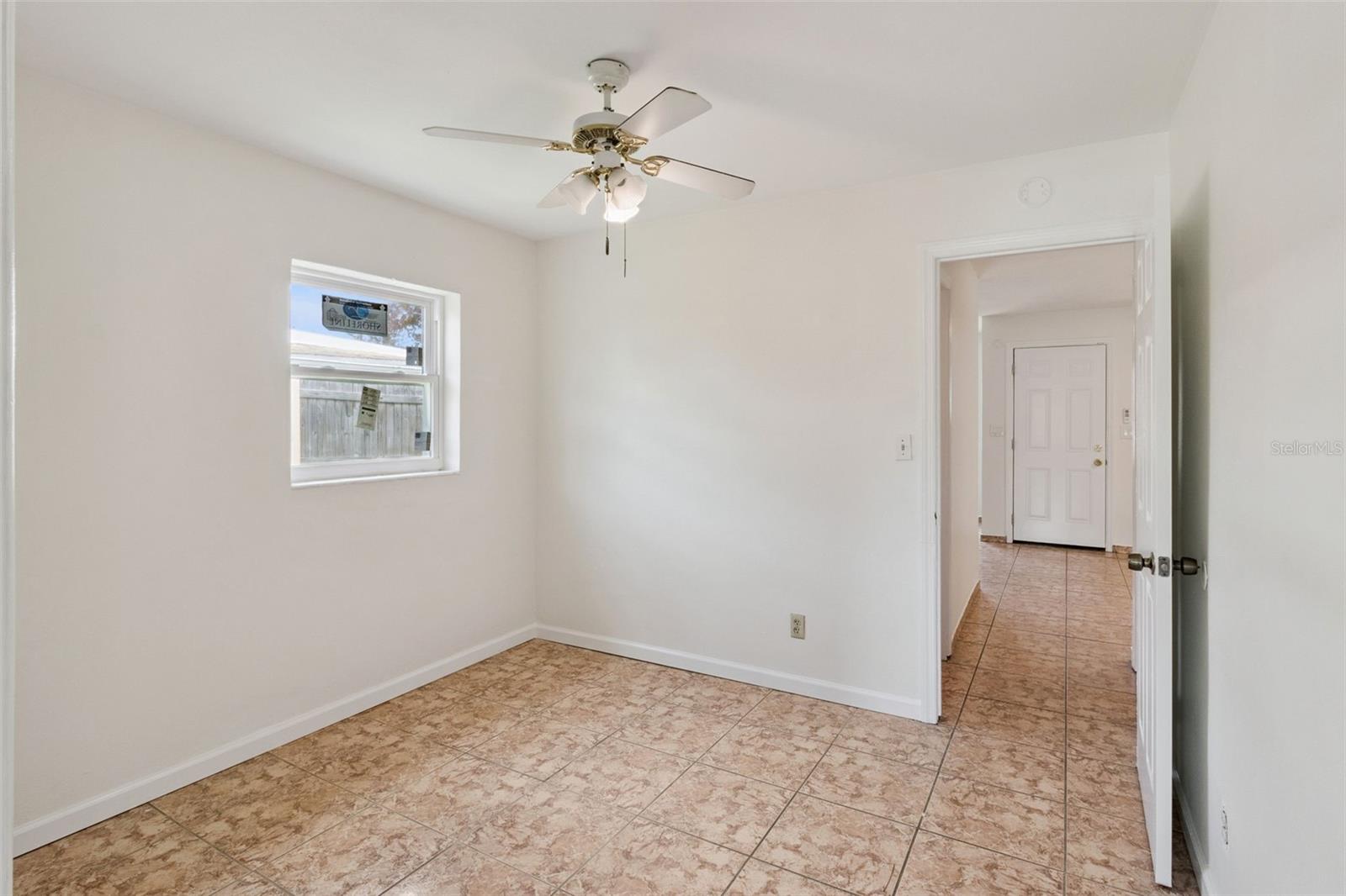SUN RAY HOMES 03 - Residential