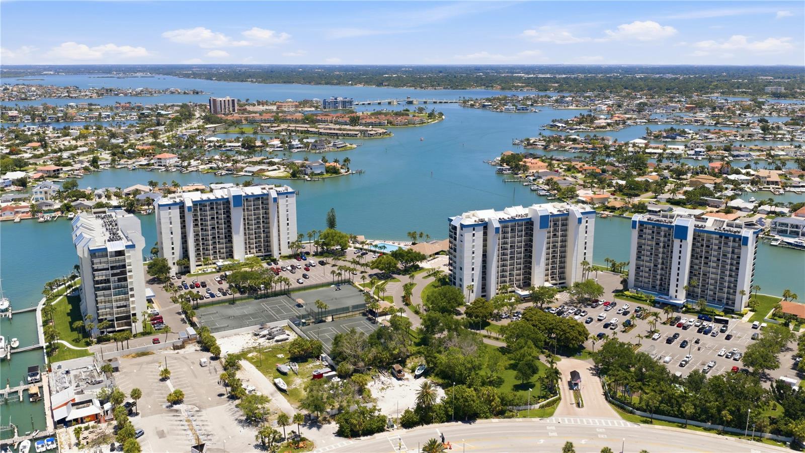 WEATHERLY THE CONDO - Residential