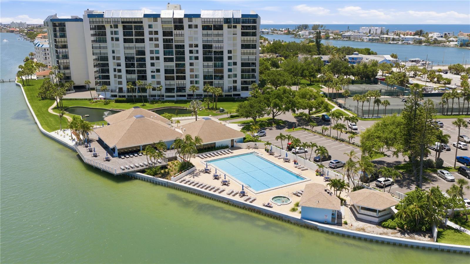 WEATHERLY THE CONDO - Residential