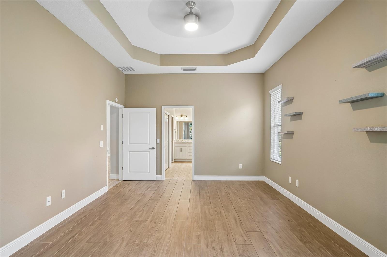 LAKESIDE LANDINGS - Residential