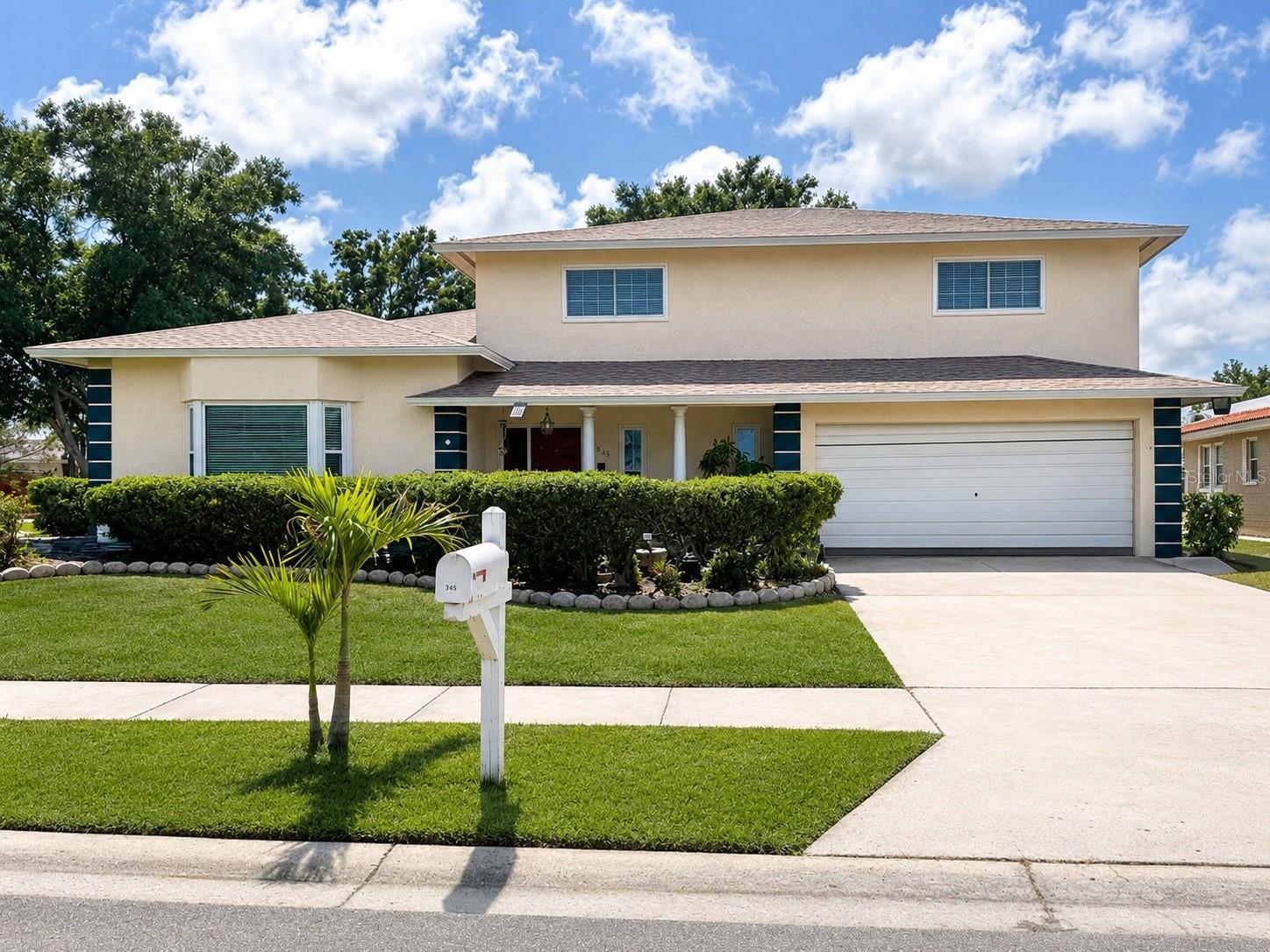 SPANISH ACRES - Residential