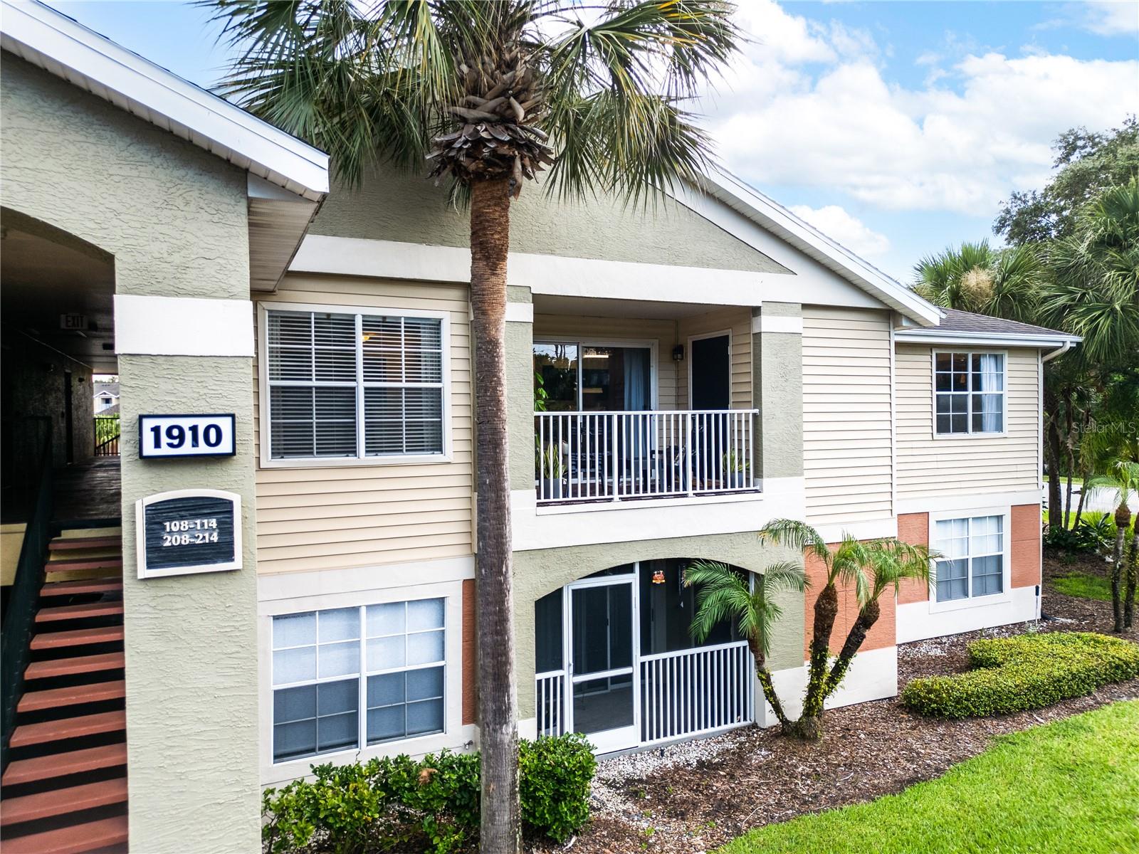 VILLAS AT LAKESIDE A CONDO - Residential