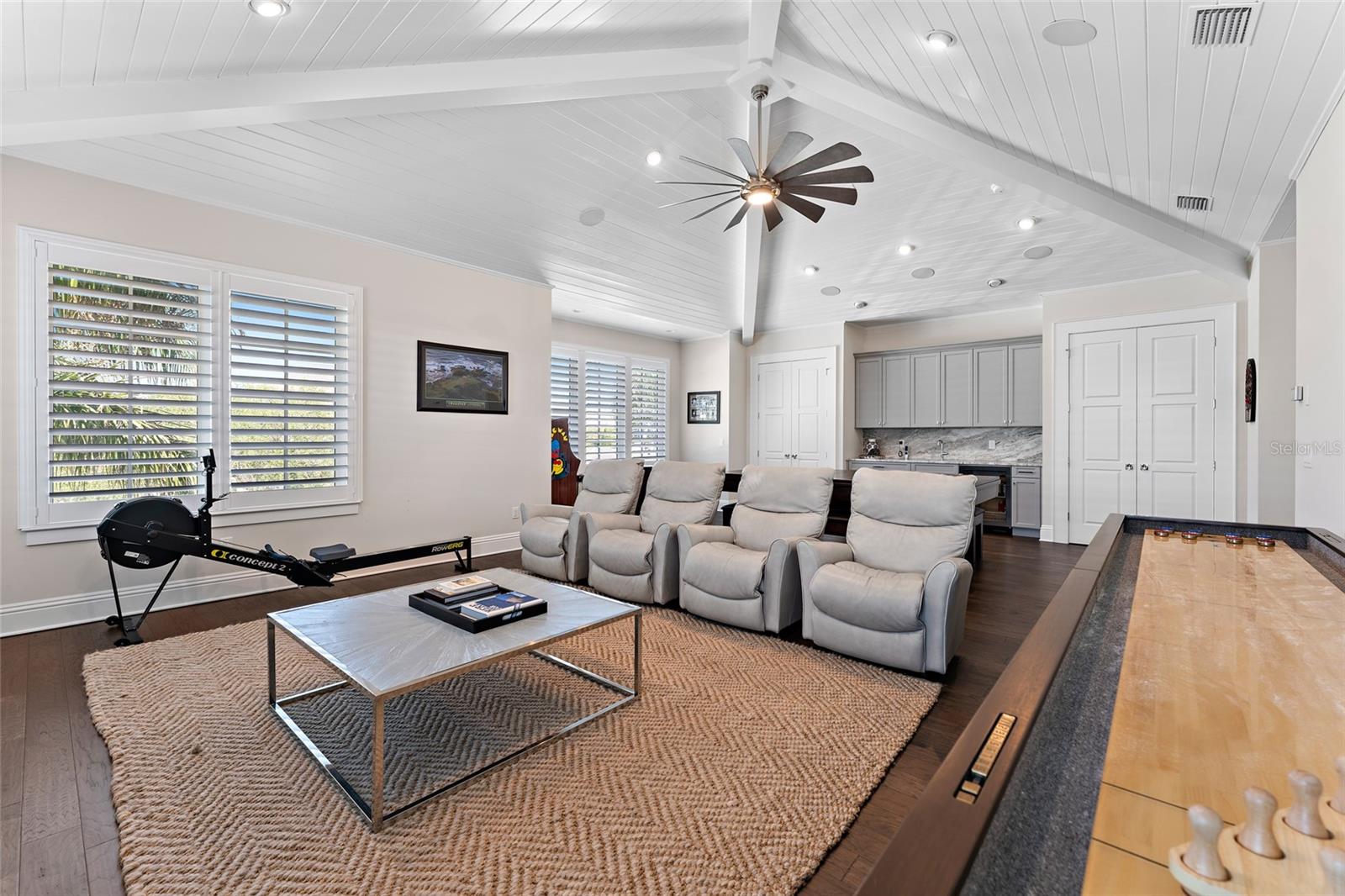 SUNSET PARK ISLES UNIT 5 - Residential