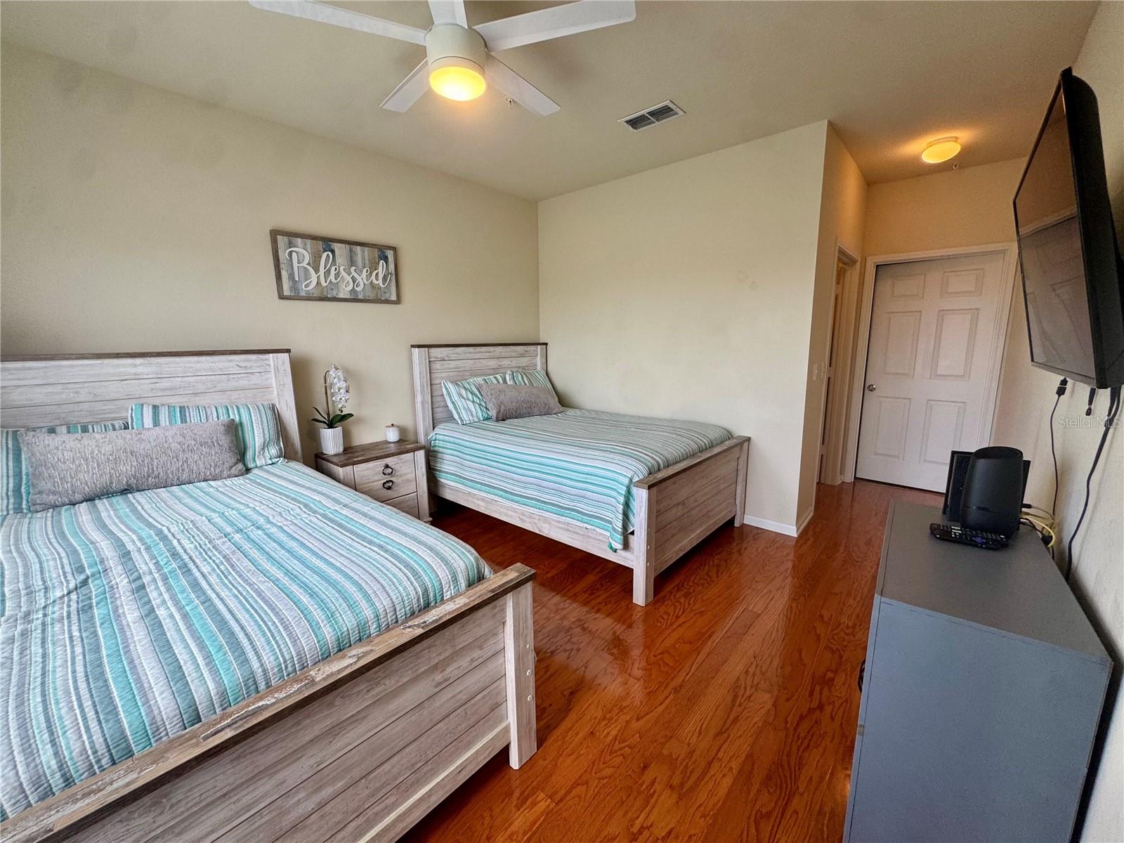 RESIDENCE AT RENAISSANCE - Residential