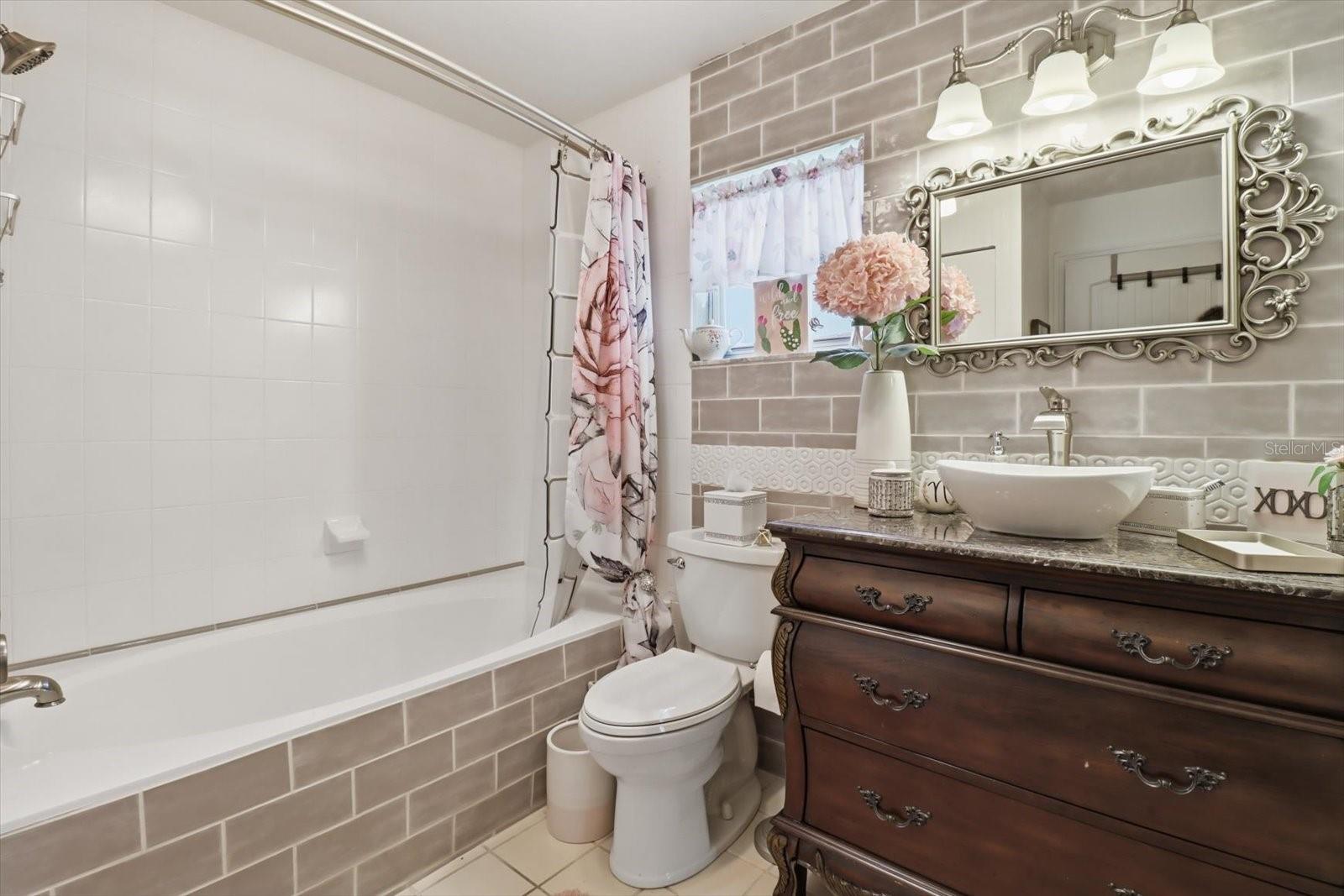 WINDEMERE GLEN ESTATE - Residential