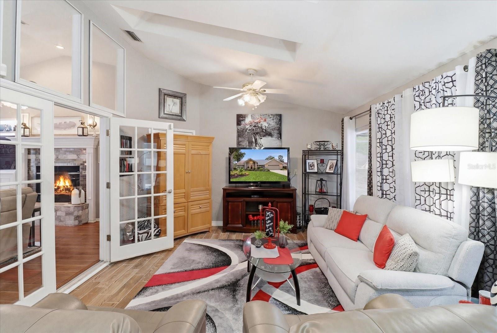 WINDEMERE GLEN ESTATE - Residential