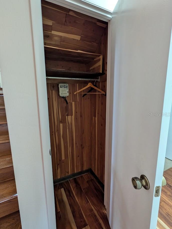 COUNTRY CLUB MANOR UNIT II - Residential