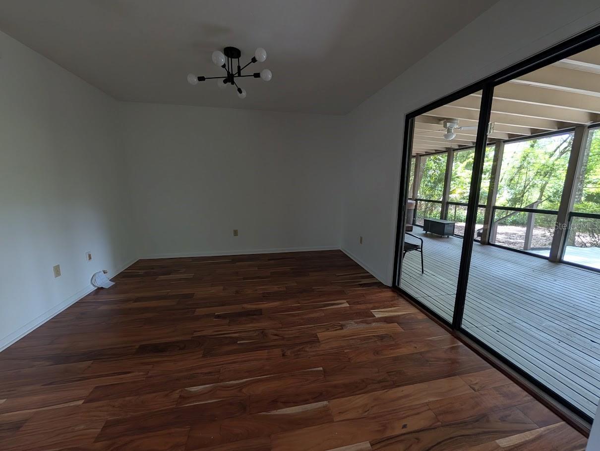 COUNTRY CLUB MANOR UNIT II - Residential