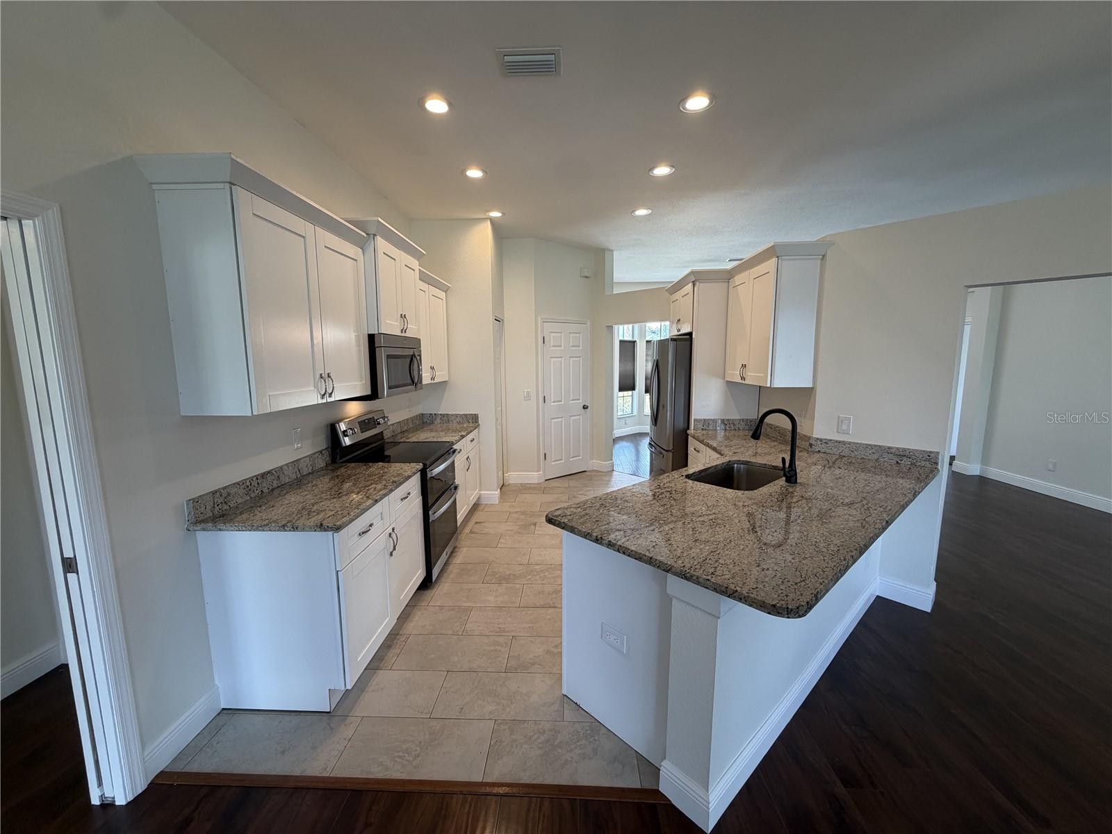 WALDEN LAKE 33 3 CORRECTIVE PLACE - Residential