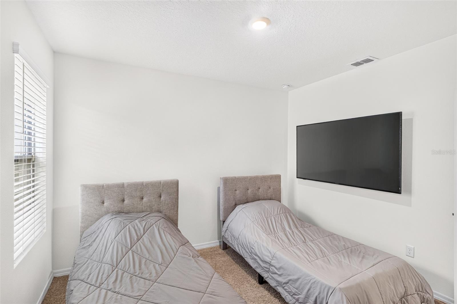 MEADOW WALK PH 1 - Residential
