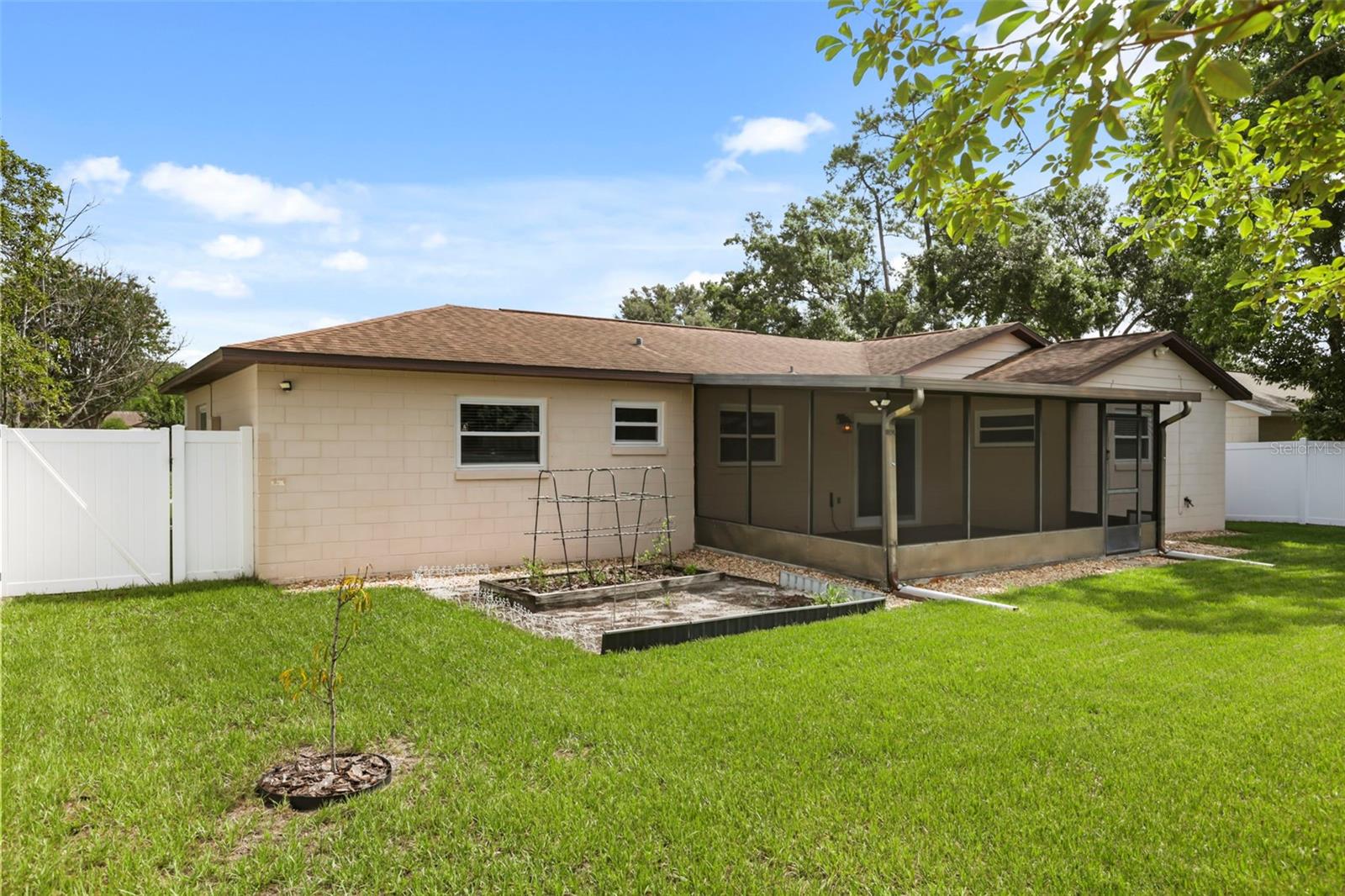 ARBOR RIDGE WEST - Residential