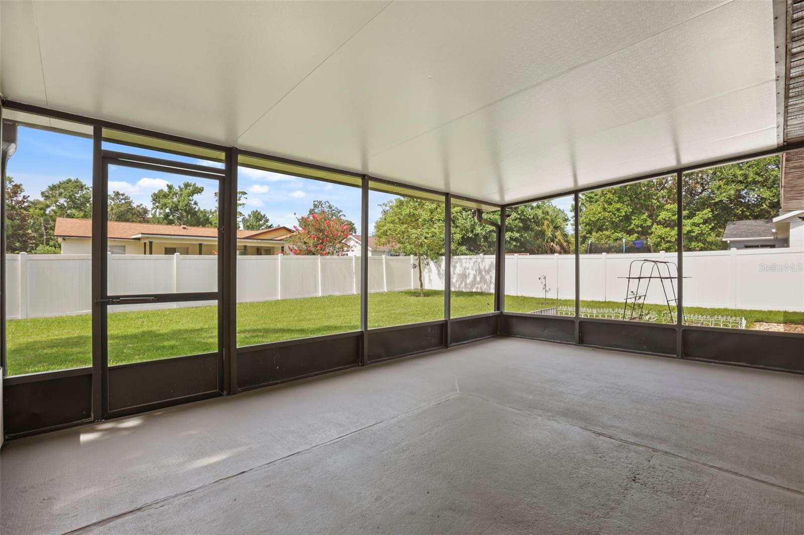 ARBOR RIDGE WEST - Residential