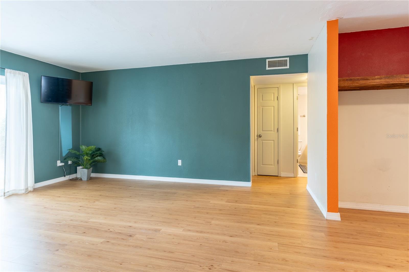 HAWTHORNE RESERVE - Residential