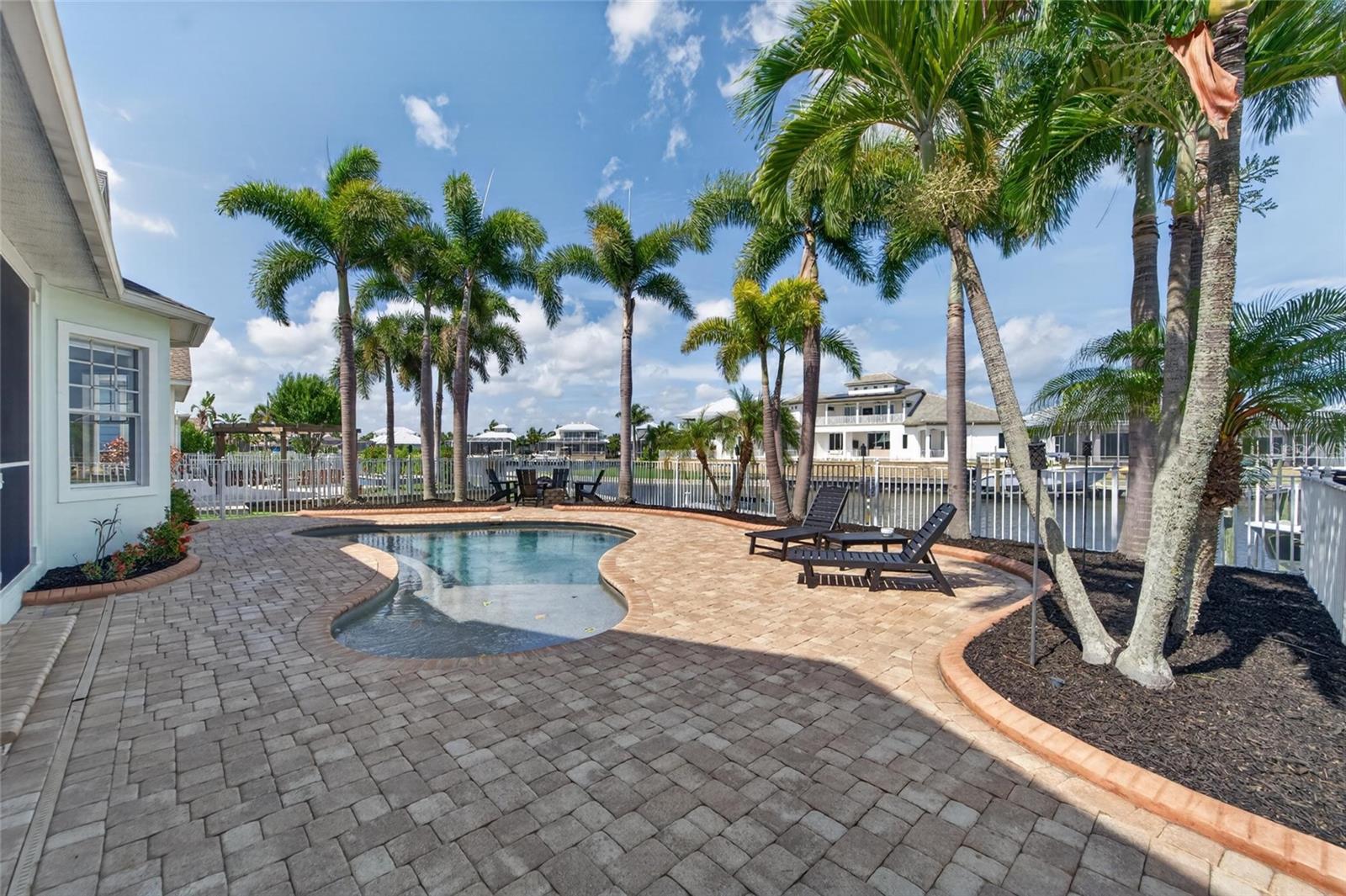 MIRABAY PH 3B-2 - Residential