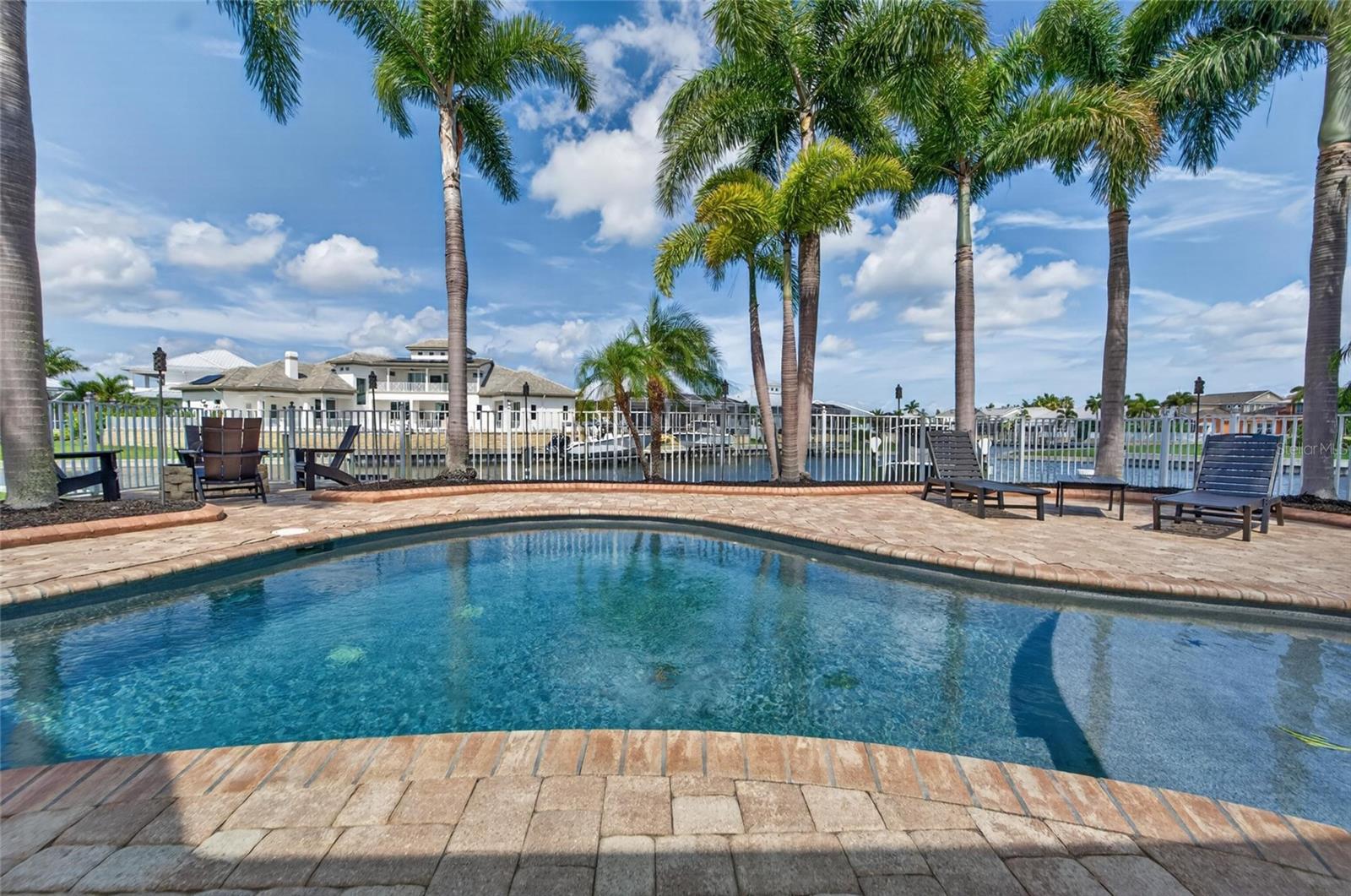 MIRABAY PH 3B-2 - Residential