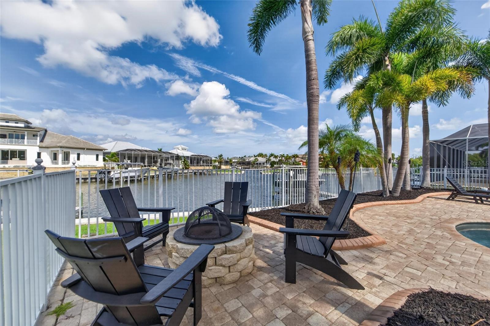 MIRABAY PH 3B-2 - Residential