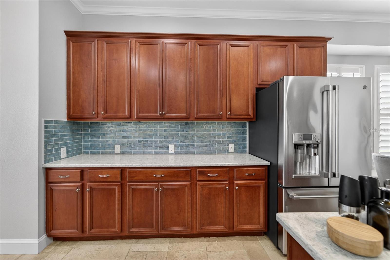 MIRABAY PH 3B-2 - Residential