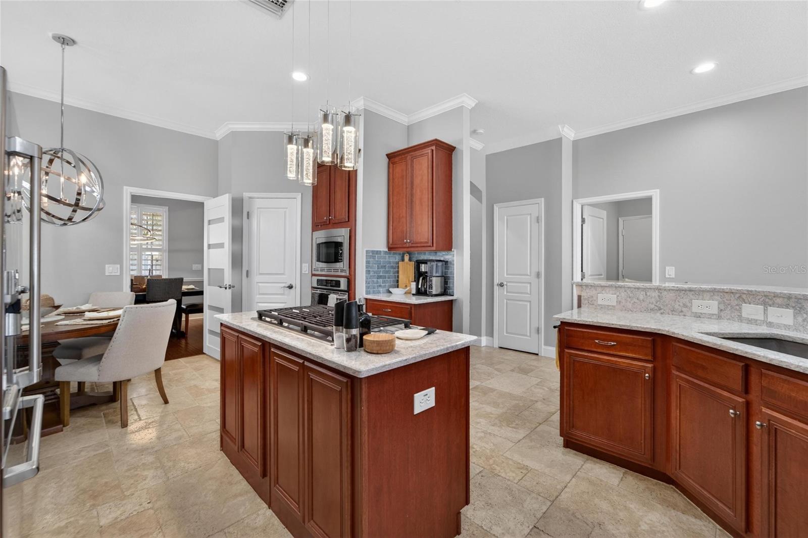 MIRABAY PH 3B-2 - Residential