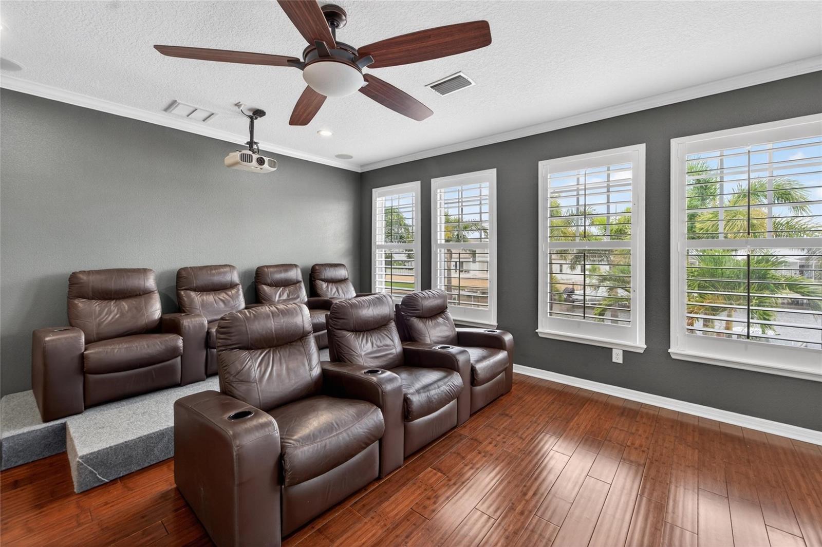 MIRABAY PH 3B-2 - Residential