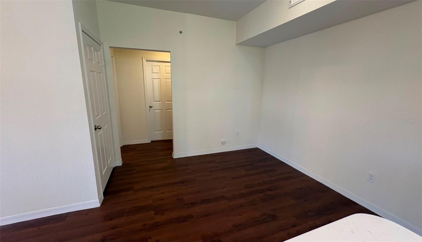 AZUR/METROWEST - Residential Lease