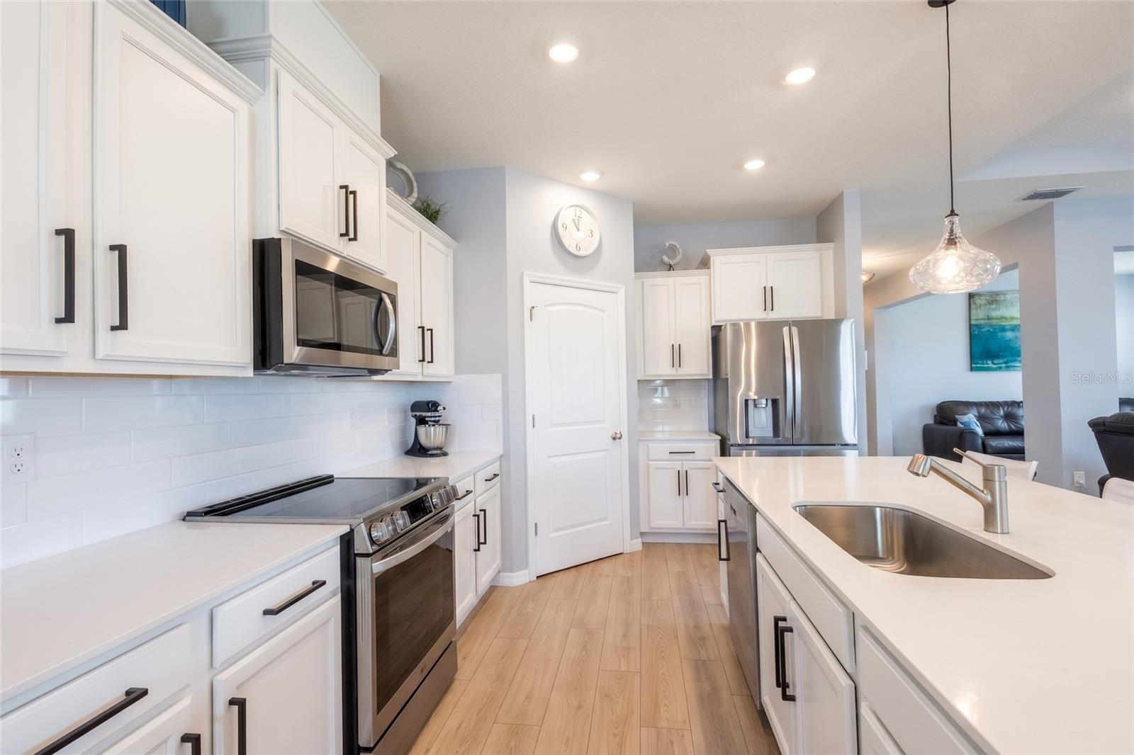 HARMONY WEST - Residential