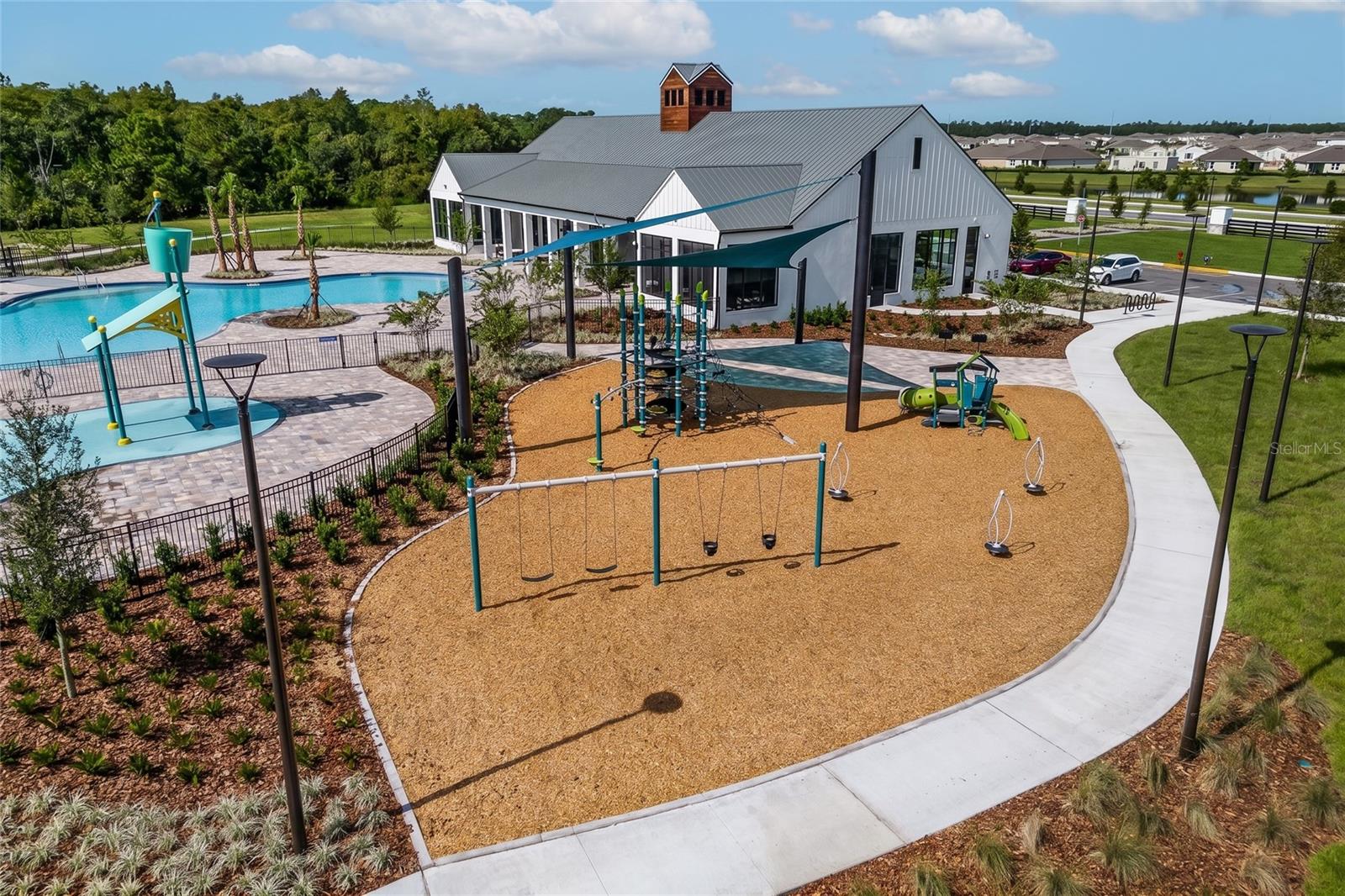 HARMONY WEST - Residential