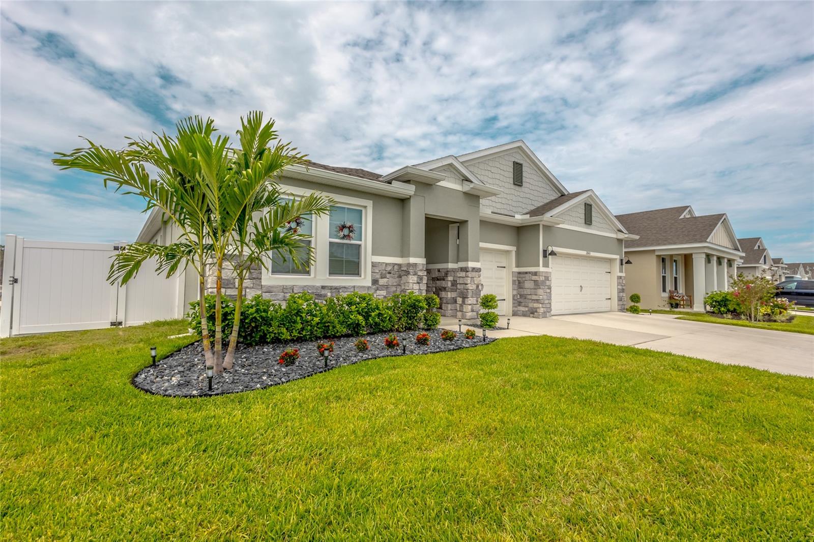 HARMONY WEST - Residential