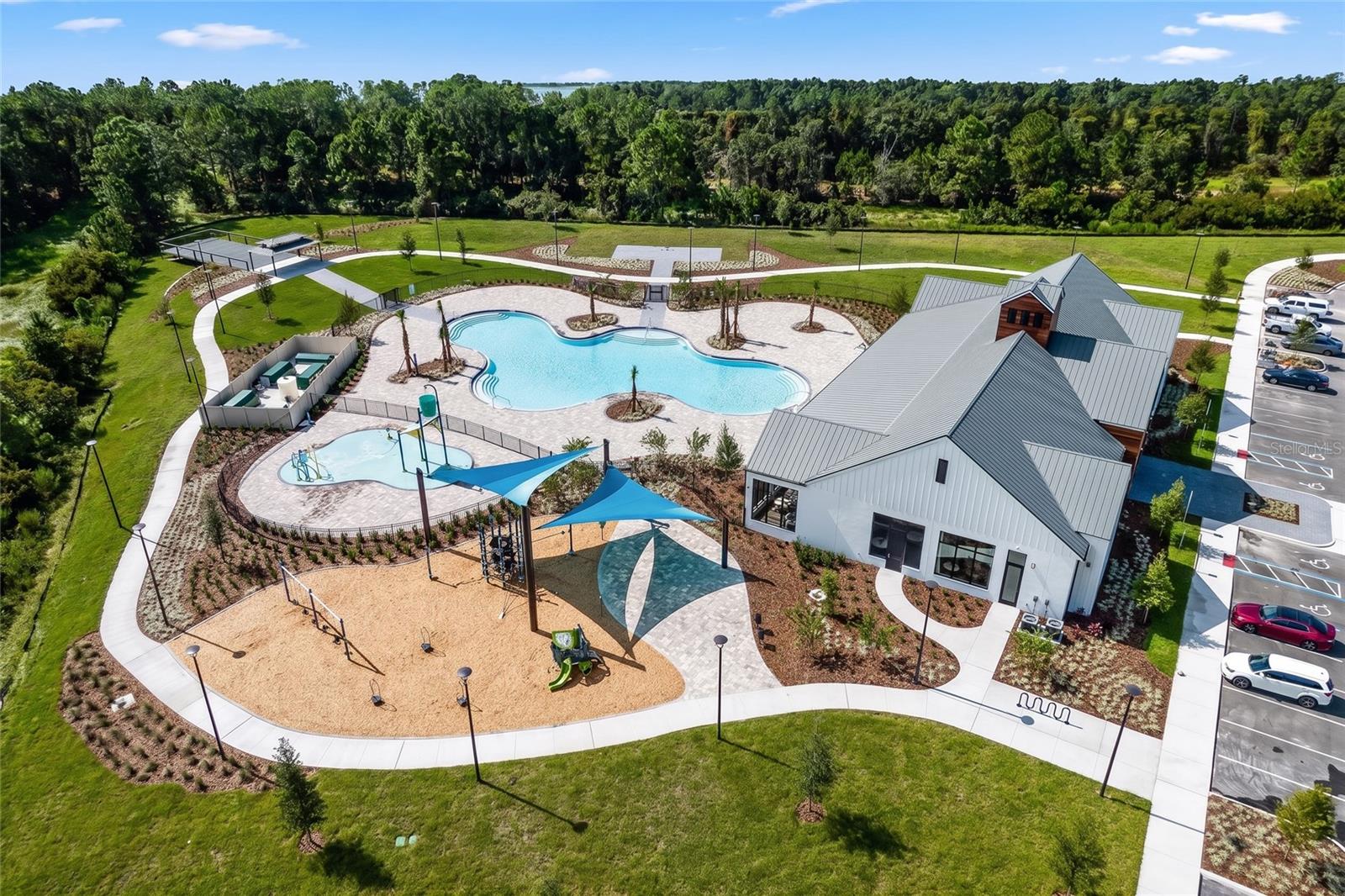 HARMONY WEST - Residential