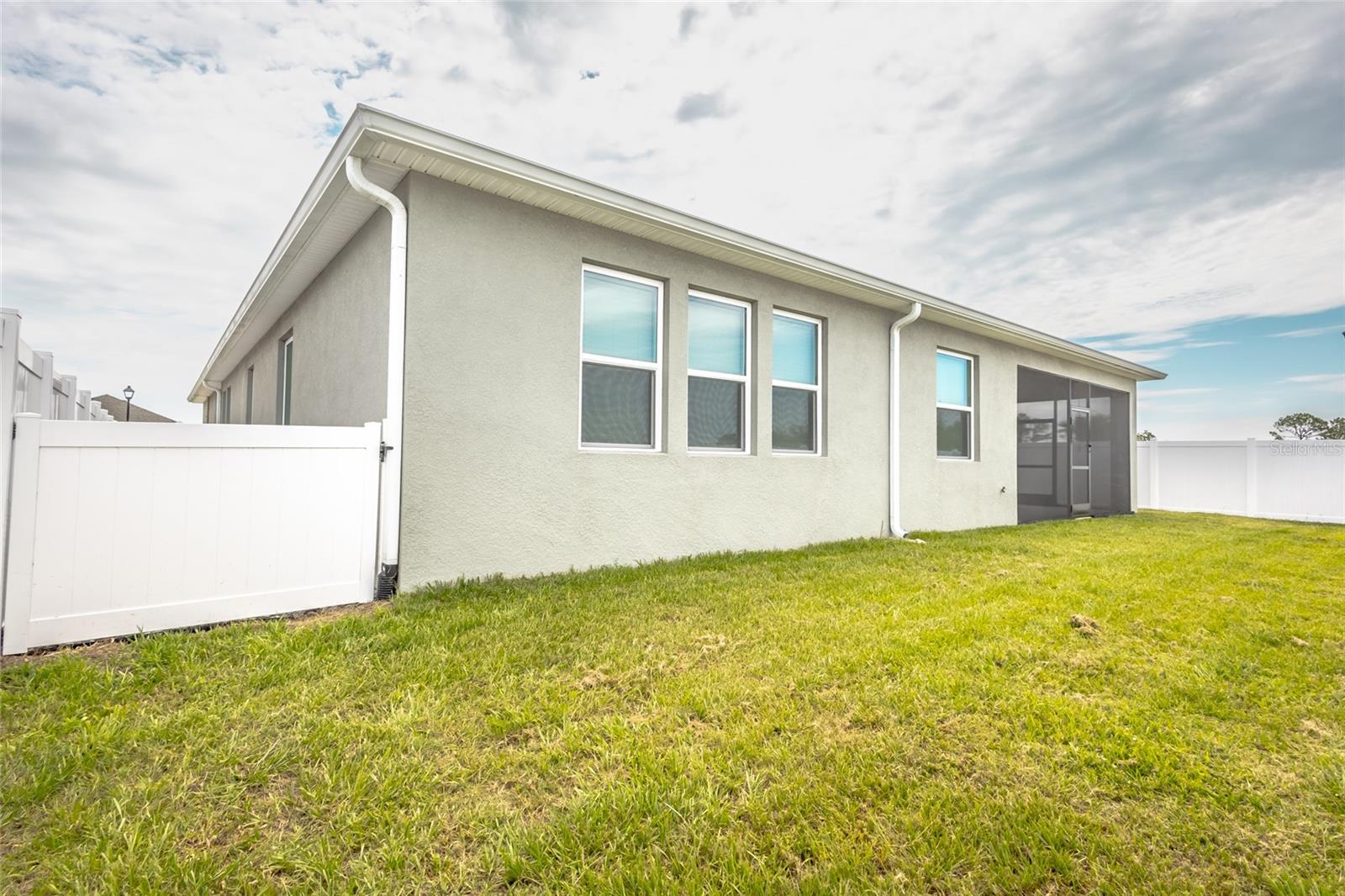 HARMONY WEST - Residential
