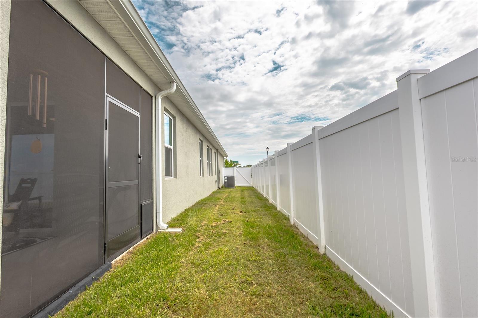 HARMONY WEST - Residential