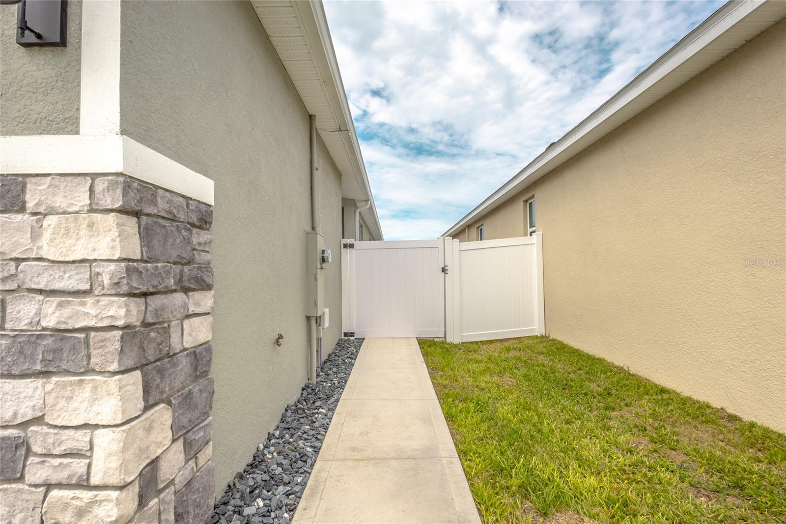 HARMONY WEST - Residential