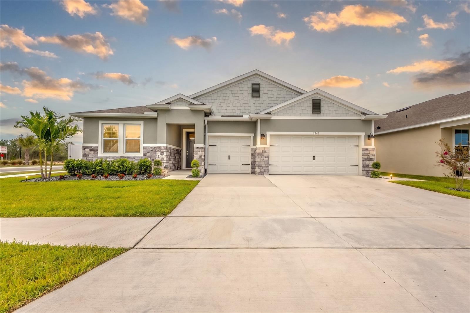 HARMONY WEST - Residential