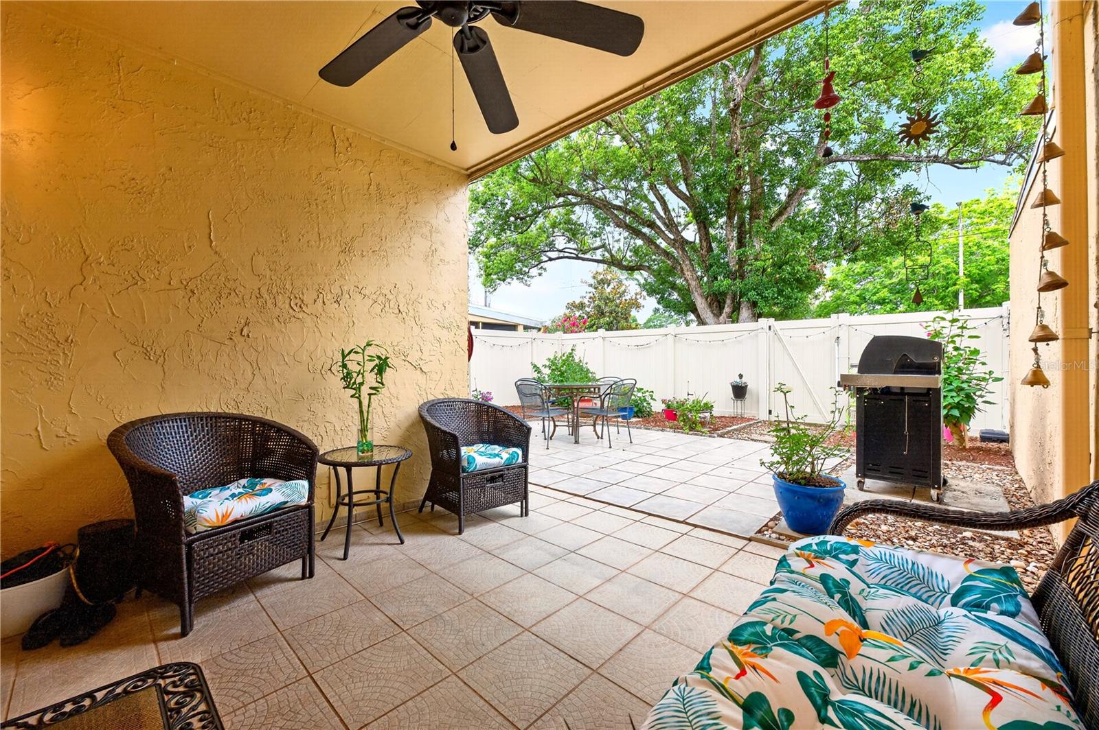 DOVER GREEN CONDO - Residential