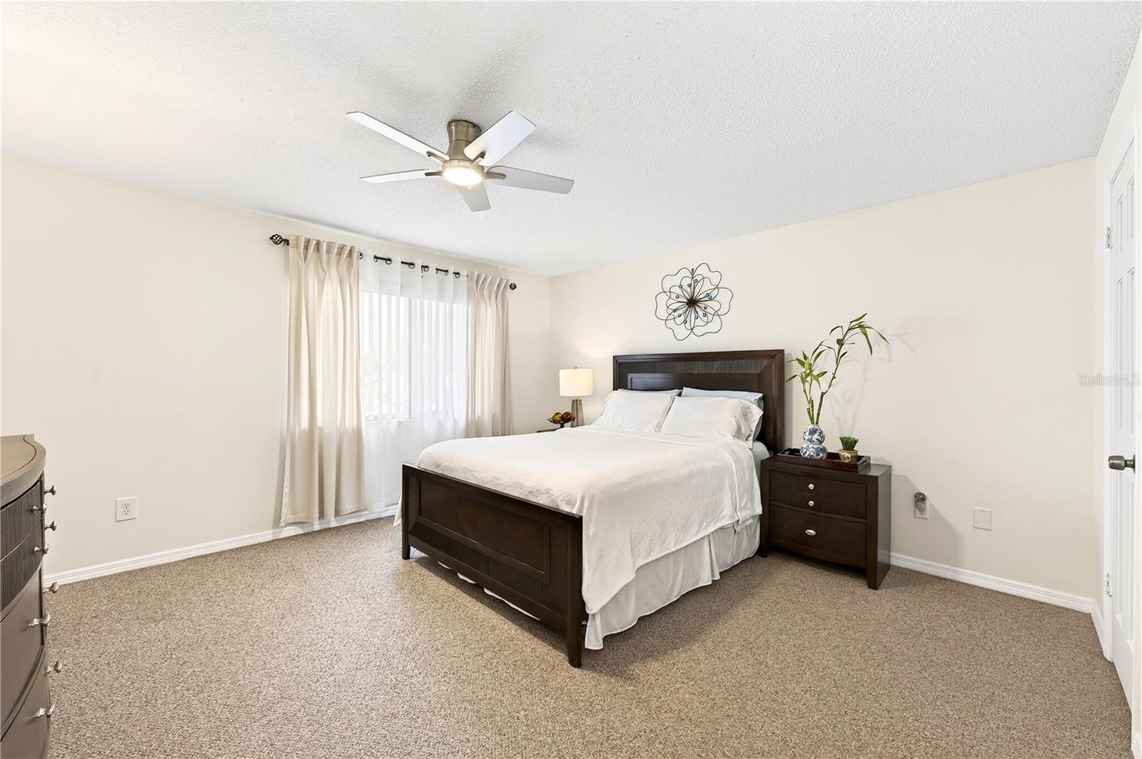 DOVER GREEN CONDO - Residential
