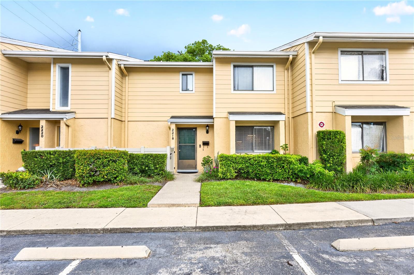 DOVER GREEN CONDO - Residential