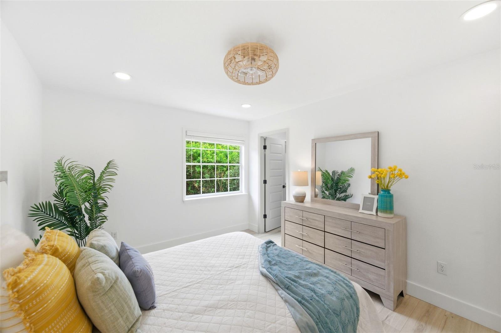 SHERWOOD FOREST - Residential