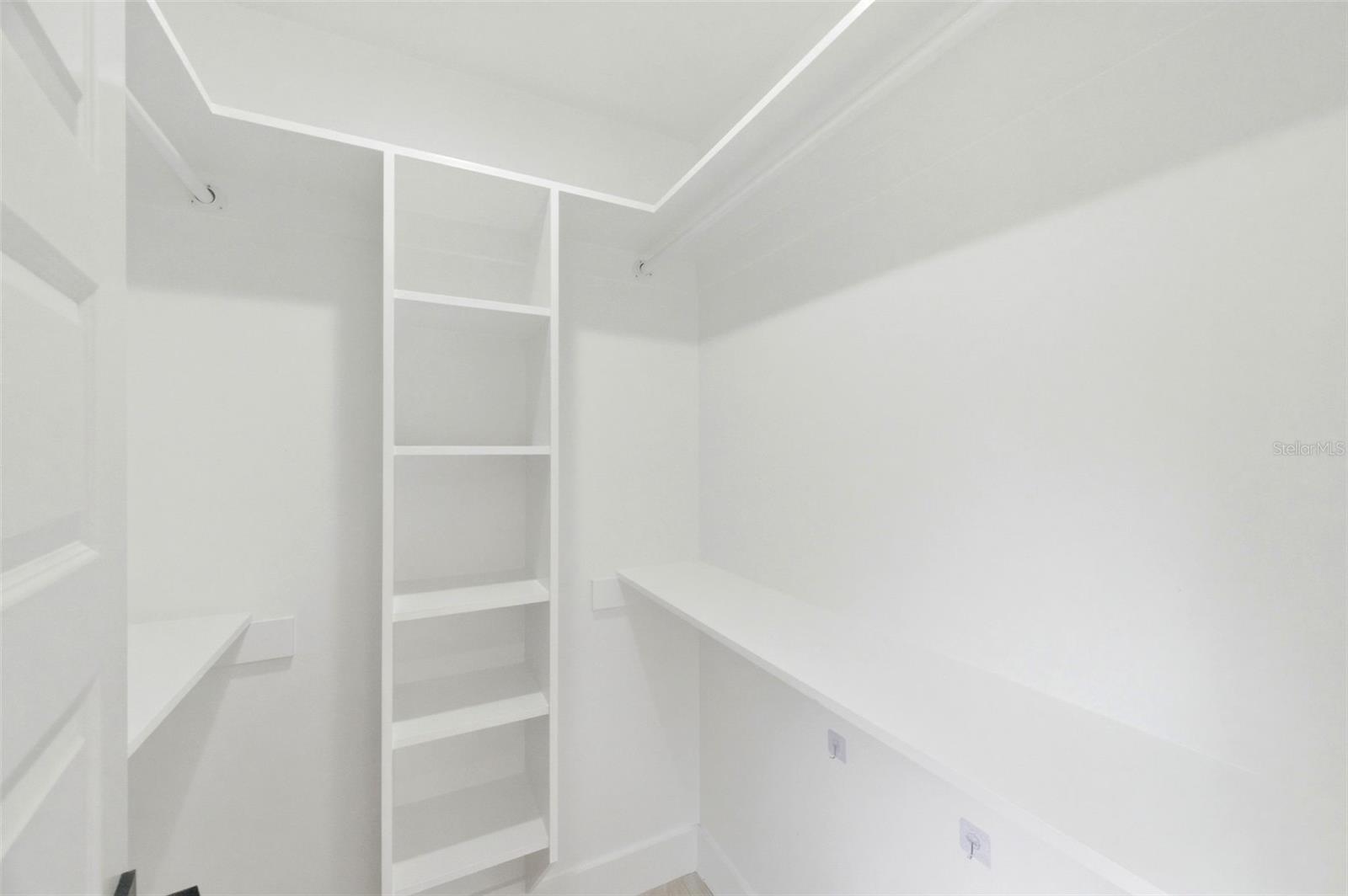 SHERWOOD FOREST - Residential
