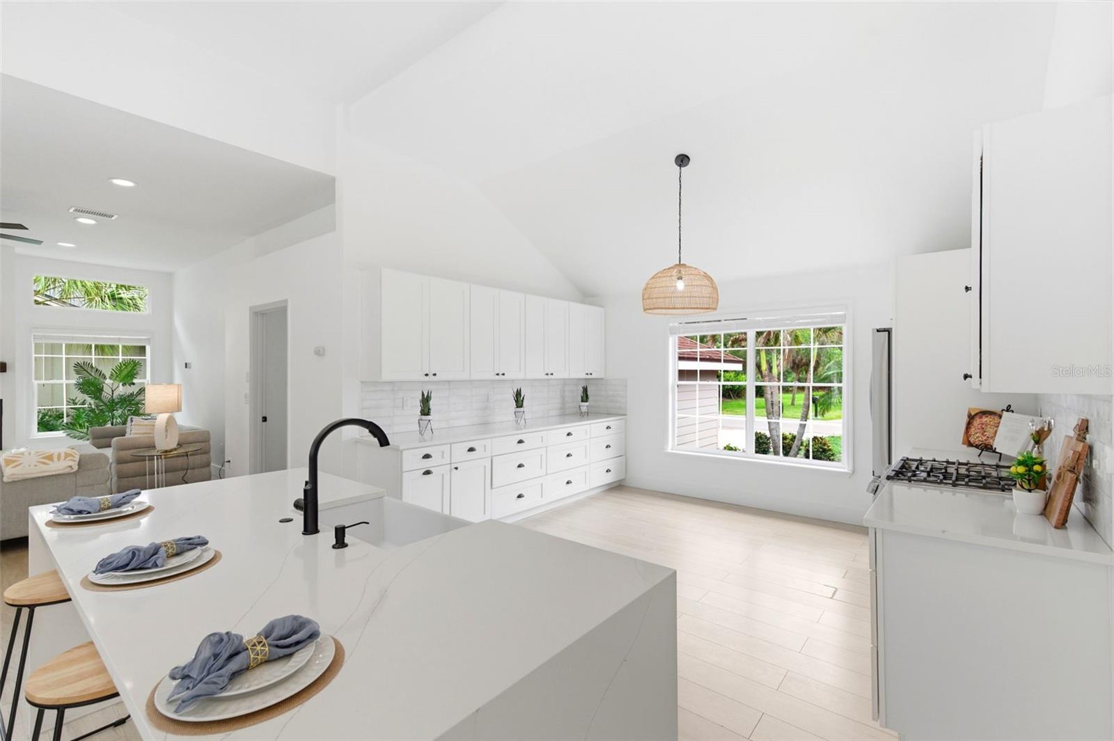 SHERWOOD FOREST - Residential