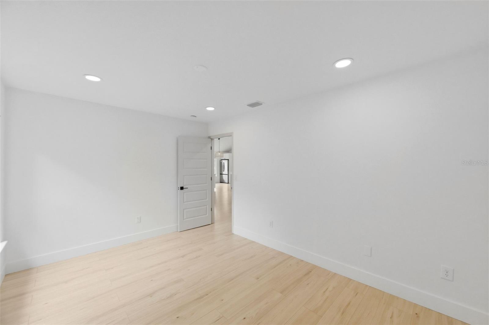 SHERWOOD FOREST - Residential